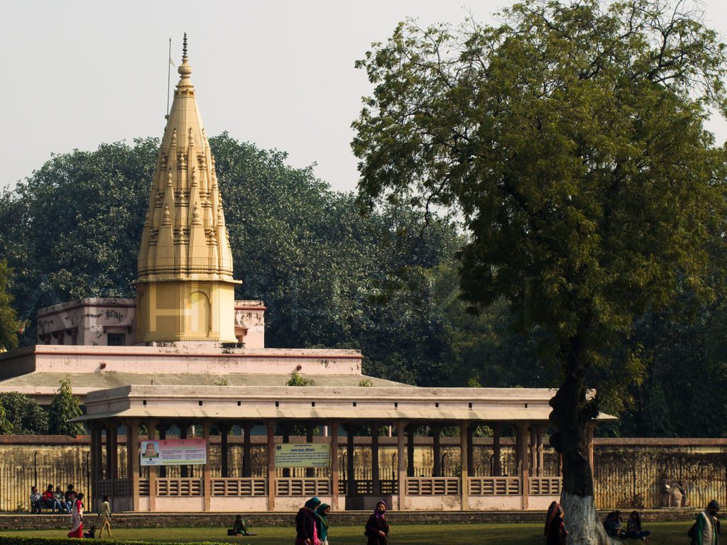 places near Varanasi, temples in Varanasi