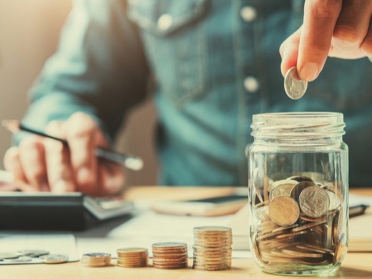 Budget Travel Tips: Hack to Save Money for Solo Traveller