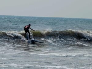 The waves on the shore are also appreciated for its water sports activity like surfing. If you are looking for the surfing course, you may contact the trainer for special classes they arrange for tourists.