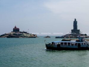 Kanyakumari- the small town, surrounded by three water bodies- Bay of Bengal, Indian Ocean and Arabic sea has a spectacular view.