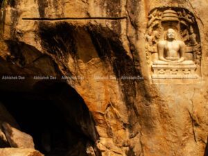 Samanar hill is closely associated with Jainism which flourished here during ancient times dating back to the 1st century AD.