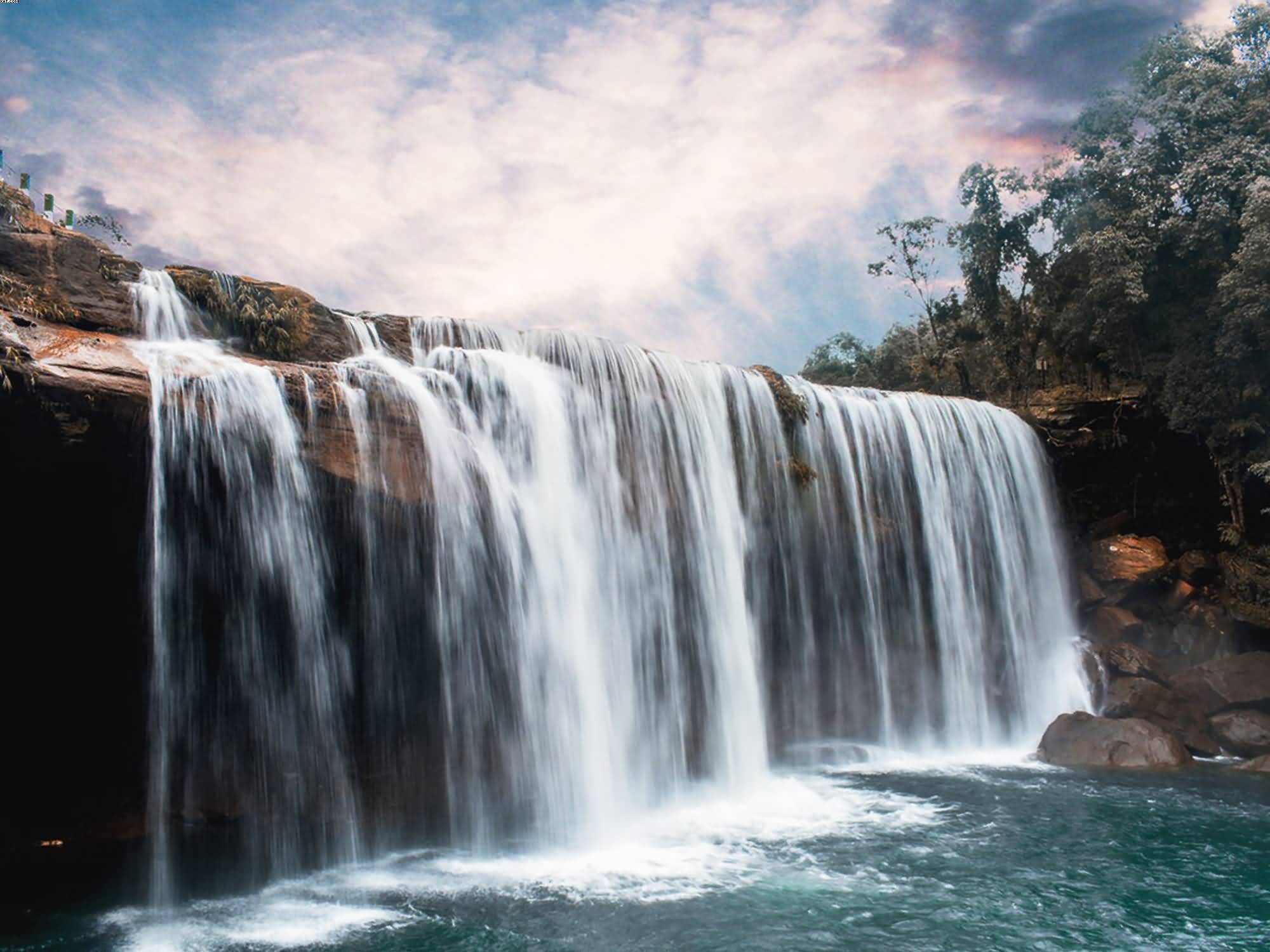 10 Mesmerizing Waterfalls of North-East India
