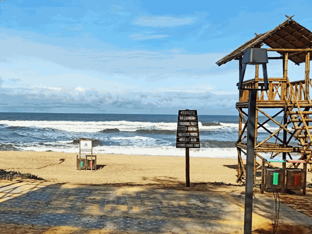 Kasarkod Beach is known for its beauty and calm as very few tourists