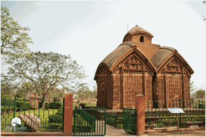 Jor Bangla Mandir is famed for its ornate carvings of terracotta on the wall