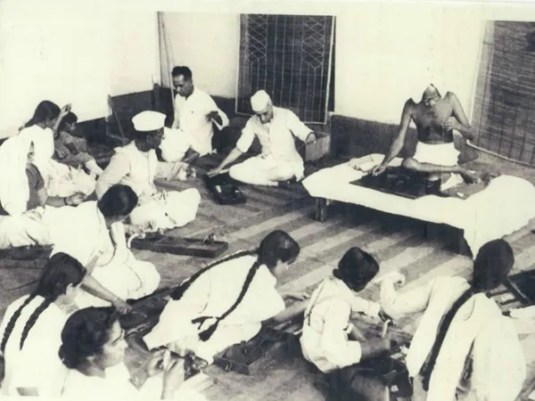 Gandhiji in Ahmedabad, Kochrab Ashram