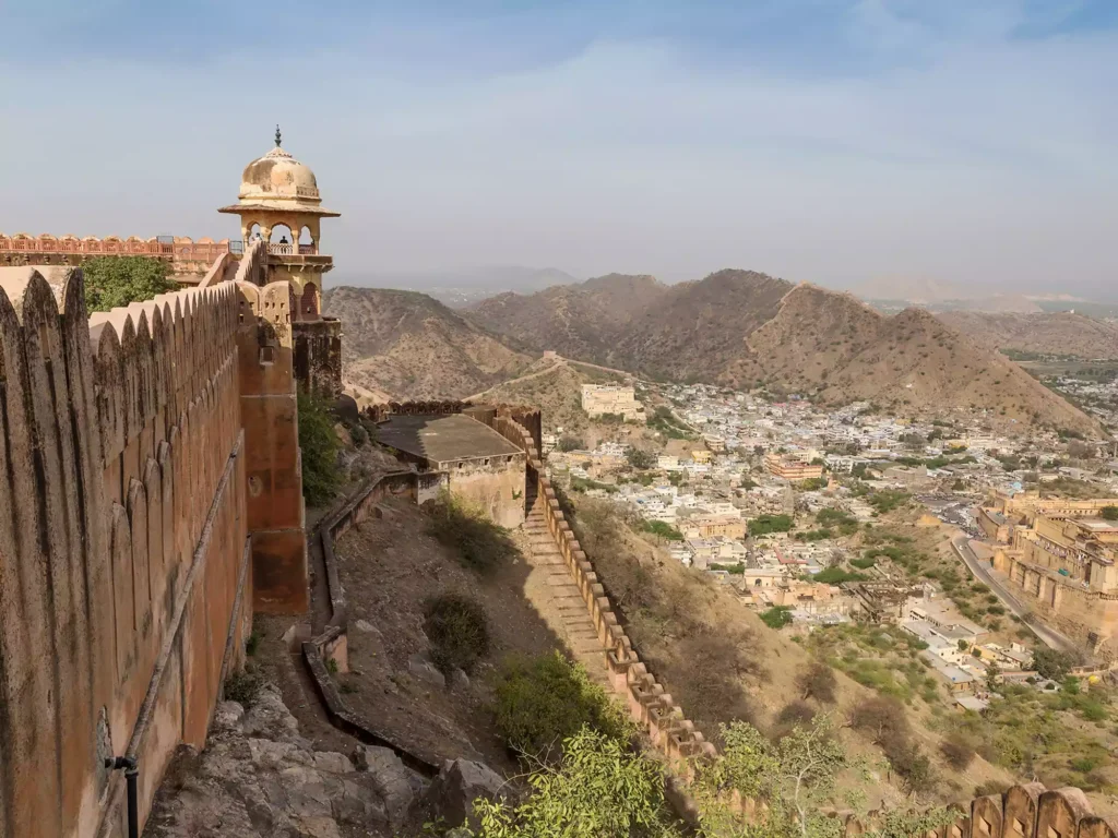 Discover the secrets of Jaigarh Fort
