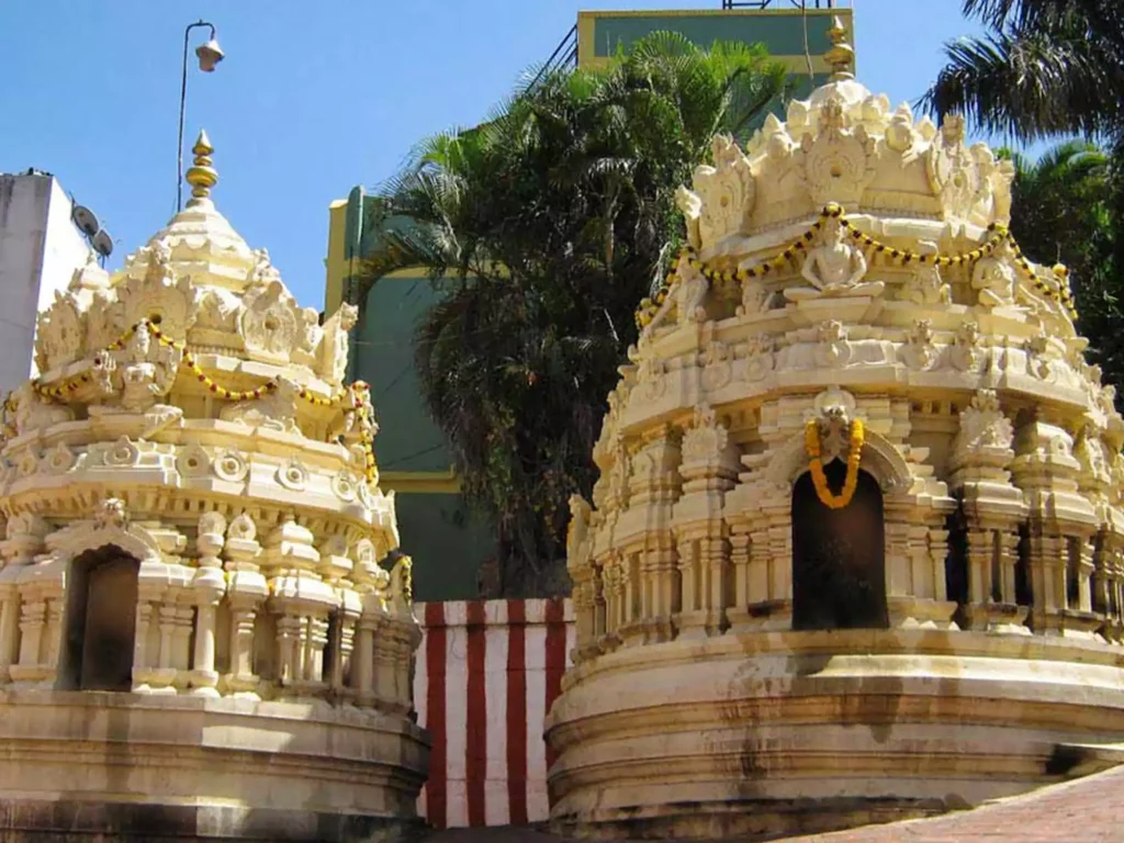 Gavi Gangadhareshwara Temple is an ancient temple dating back to the 9th century