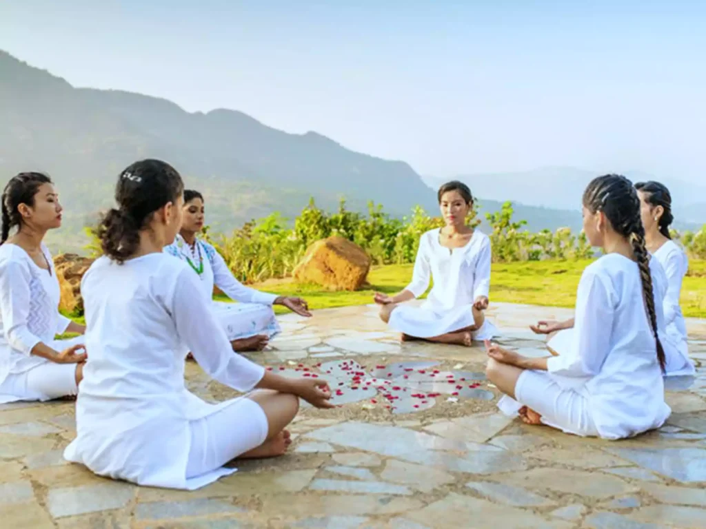 Atmantan is about the harmony of the soul (atma), mind (mana), and body (Tann). A deluxe health retreat that is situated near Pune is designed to merge advanced medical technologies with traditional healing methods