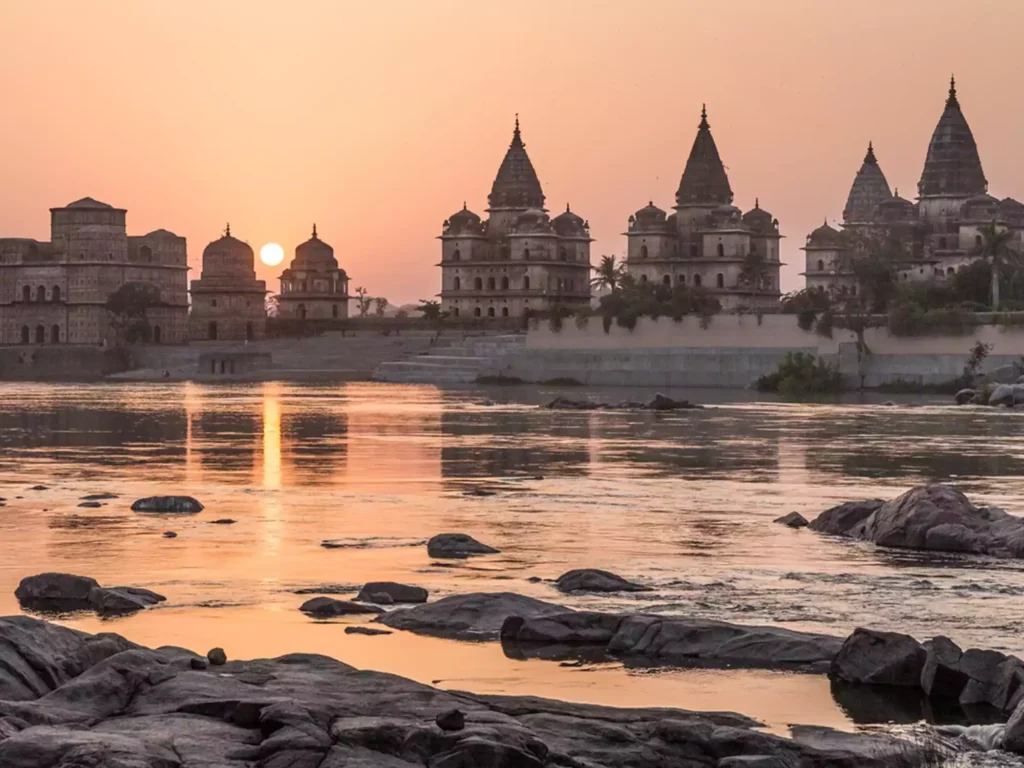 Orchha off-beat experiences are steeped in the beautiful hues of nature, offer a deep insight into the local culture