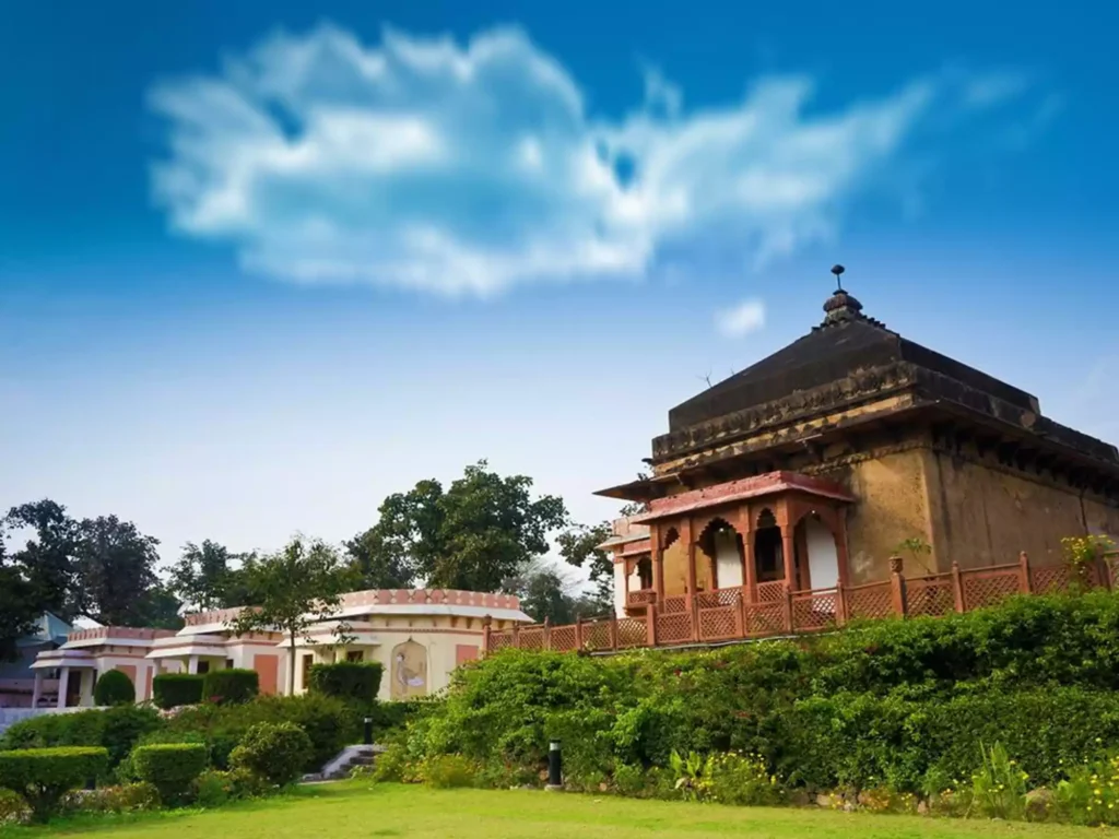 From luxury heritage stays in Orchha such as Amar Mahal and resorts to budget accommodation and homestays