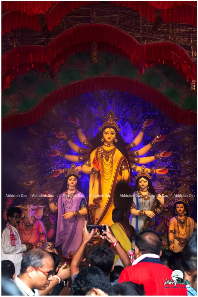 Pandal Hopping: The Great Kolkata Art Crawl