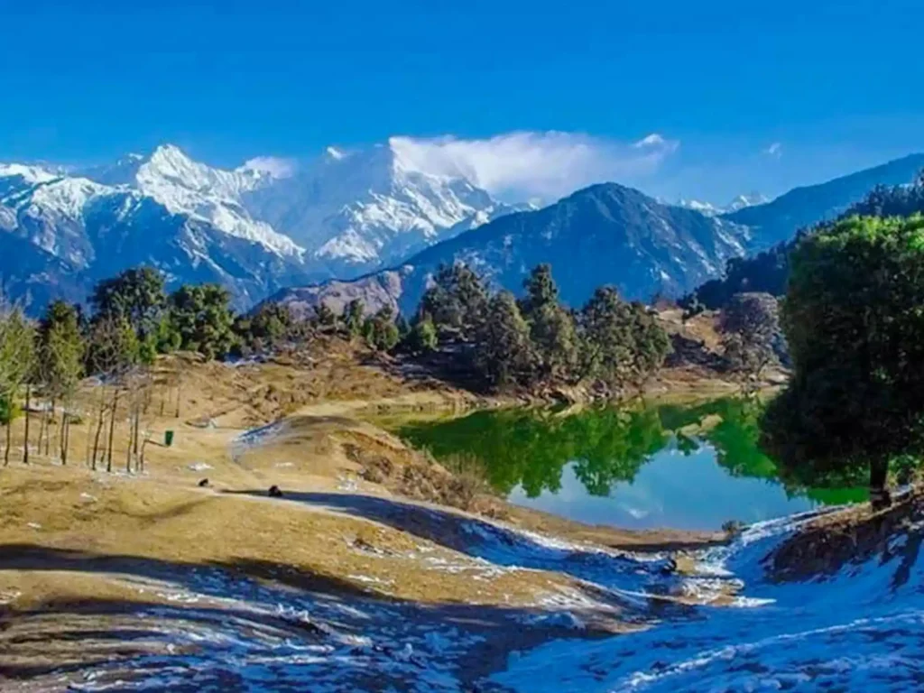 The first stop is at Deorital and then a further to Chandrashila trek is moderately difficult