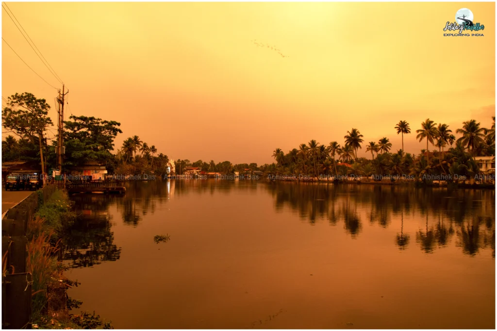 final sunset fade into the horizon backwaters Kerala